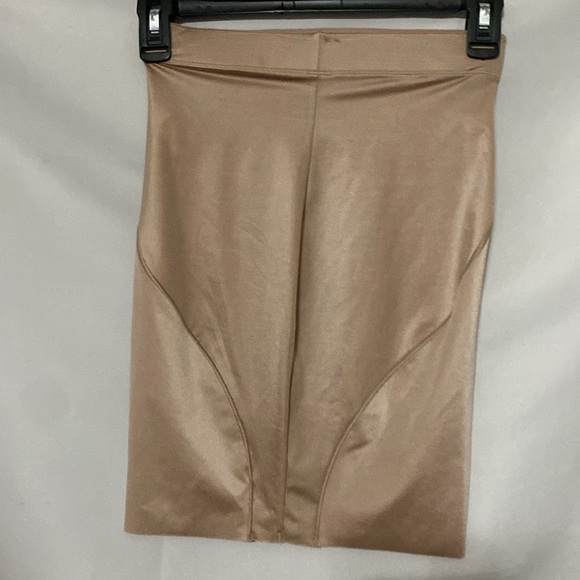 NWT SPANK SHAPEWEAR SHAPING HALF SLIP WO SIZE XS SMART GRIP STIPS STAY IN PLACE - Picture 7 of 9